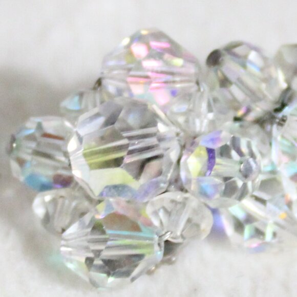Vintage Aurora Borealis Crystal Clip On Earrings - Picture 7 of 8